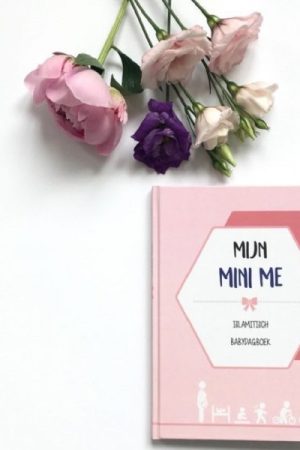 Mini me- babydagboek meisje